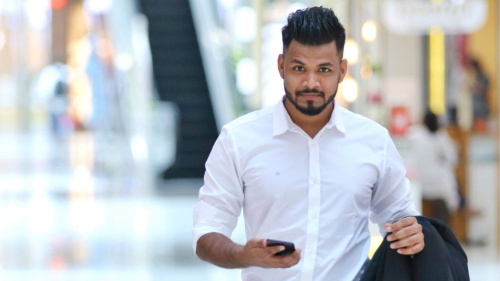 Journey Of A Village Boy From Rs. 60 to Rs. 2.5 Crore - Purushottam Hambarde.