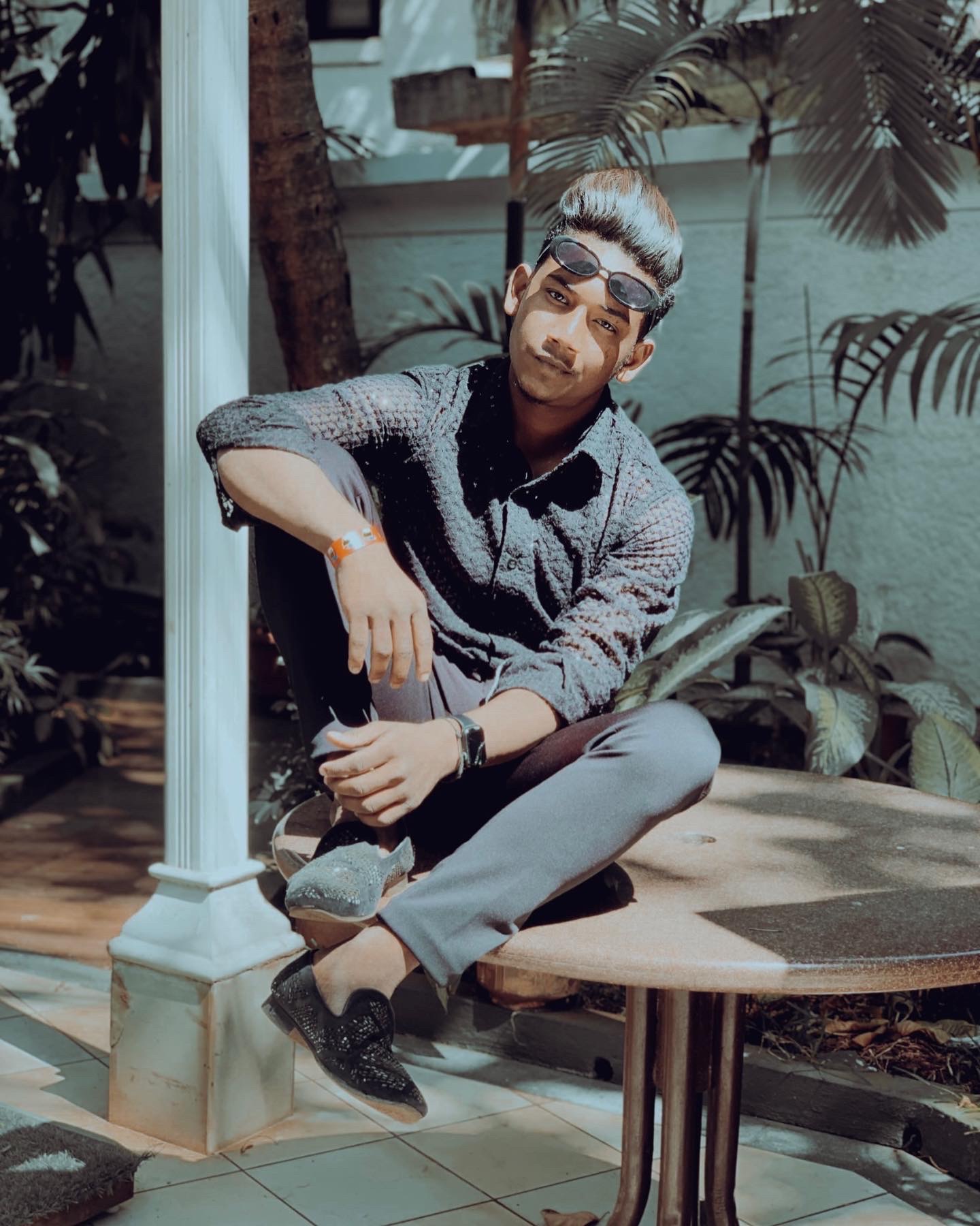 Small town boy makes it BIG - The story of Sarfaraz Shamsher Ali Shaik