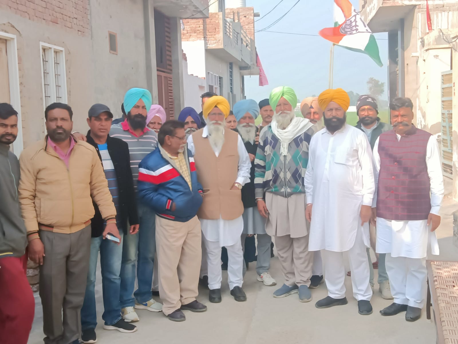 पूर्व सांसद घुबाया ने मांगे बेटे दविन्द्र घुबाया के लिए वोट