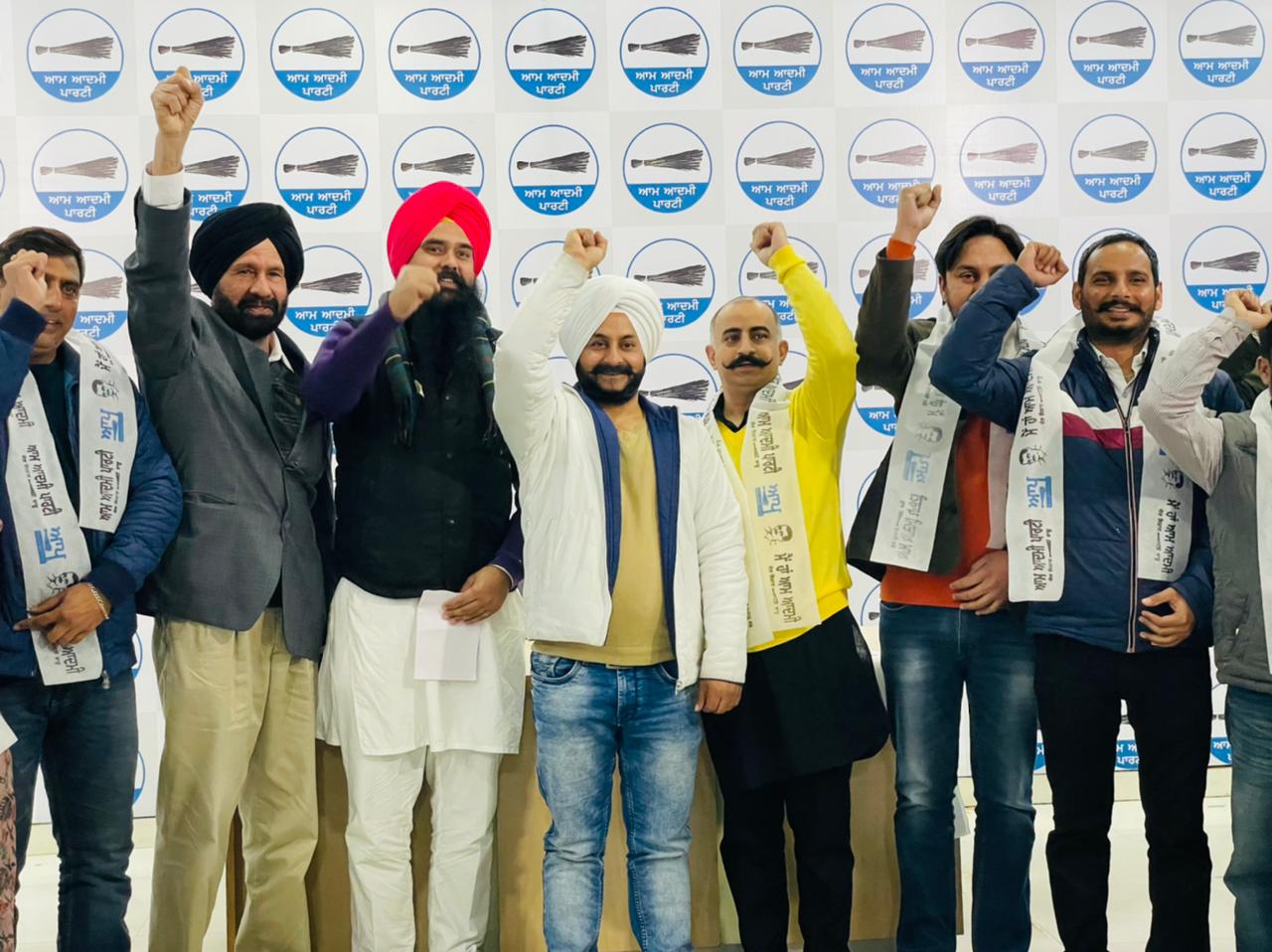 Bhartiya Jan Jagriti Party office bearers and workers join AAP