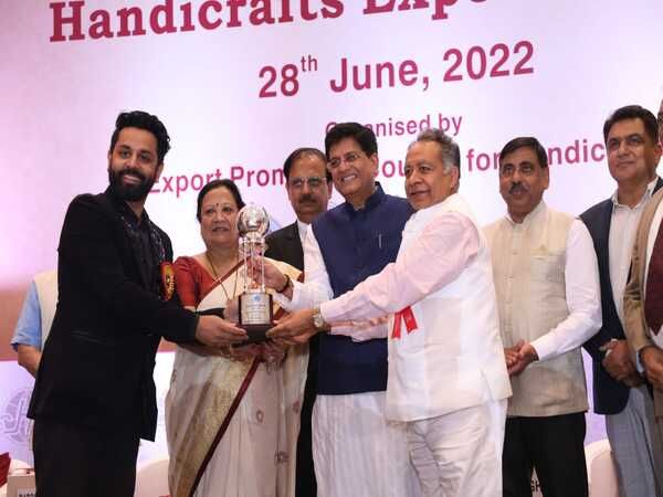 Designco gets felicitated with several prestigious awards at the 23rd Handicrafts Export Awards