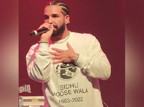 Drake pays tribute to Sidhu Moose Wala at concert; wears remembrance T-shirt with his picture