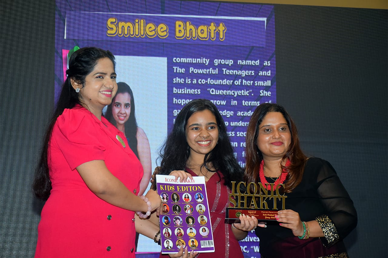 SMILEE PRASHANT BHATT is the Navi Mumbai Girl from Viral Instagram Reel