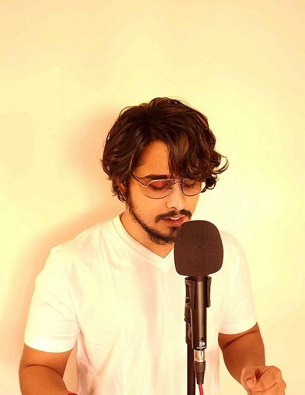Meet, Ashish Khandal a rising music artist and singer taking the music world by storm