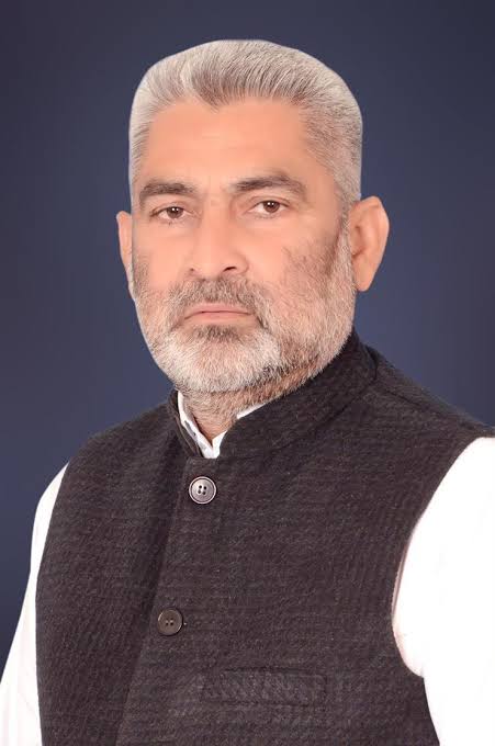 <strong>GHAR GHAR RATION TO BE IMPLEMENTED IN SINGLE PHASE: LAL CHAND KATARUCHAK</strong>