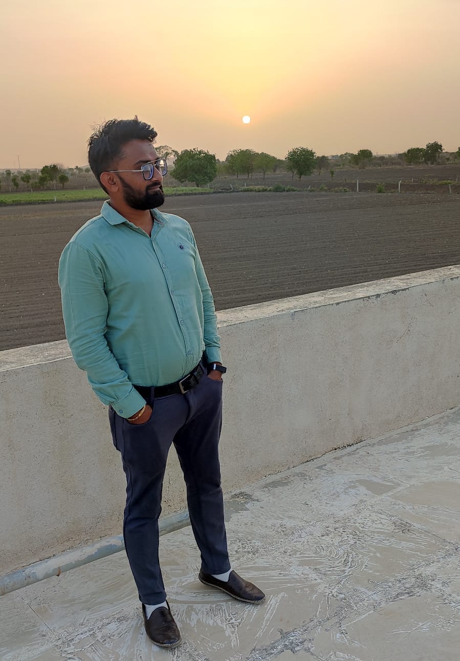 Nirav Dholariya - A Man on a Mission to 5X Business Profit using Digital Marketing
