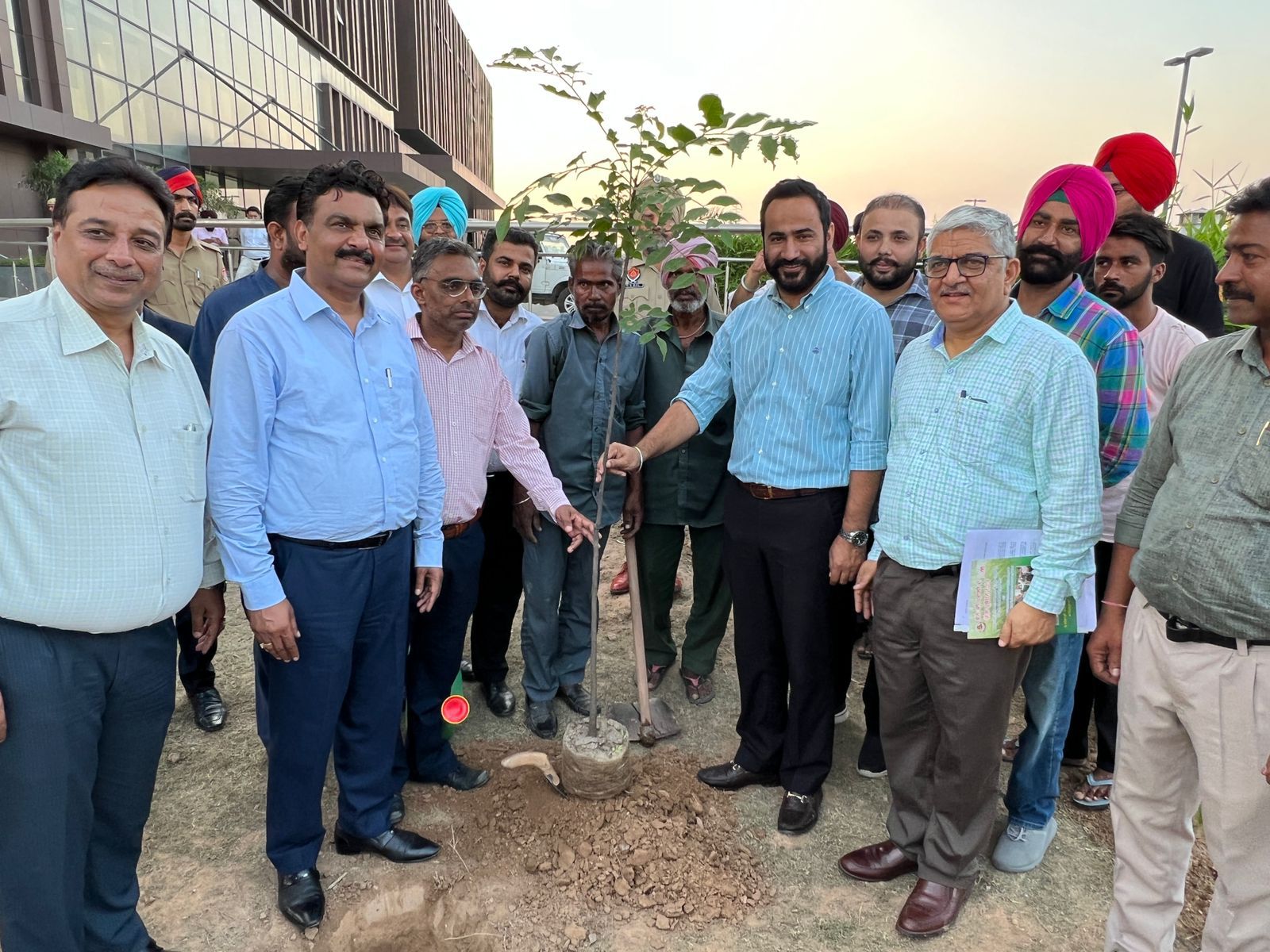 MEET HAYER GIVES CLARION CALL FOR JOINING HANDS TO IMPROVE THE AIR QUALITY