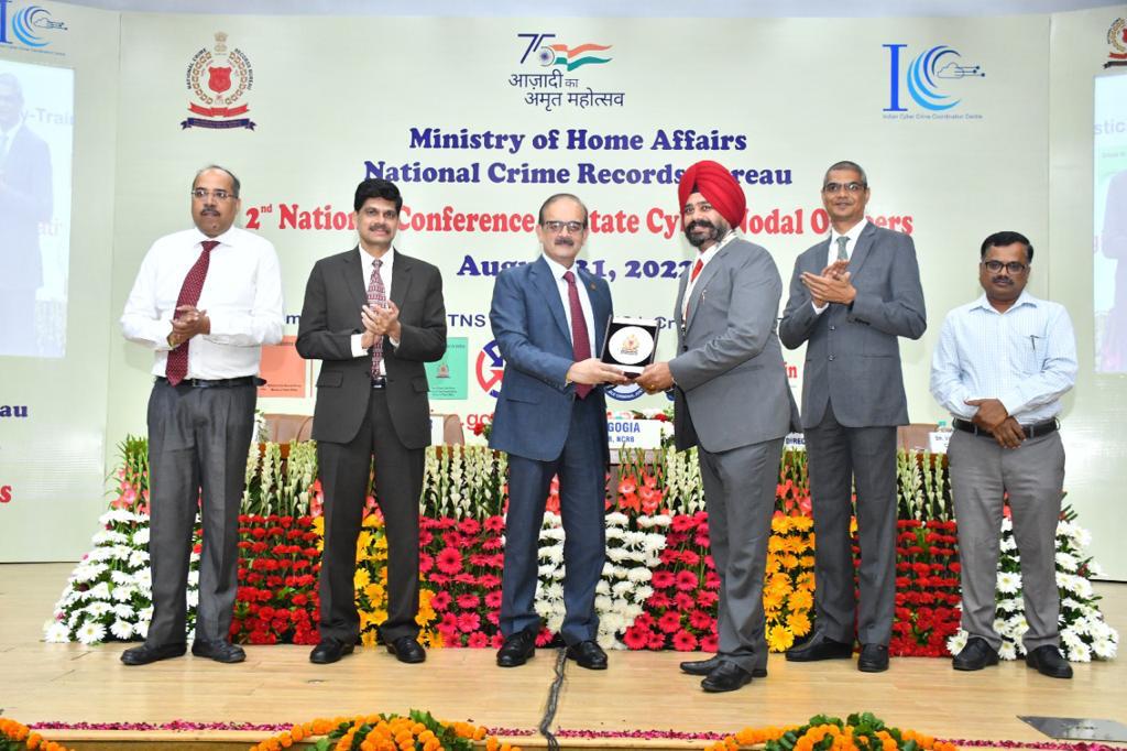 PUNJAB POLICE’S CYBER CELL BAGS FIRST PRIZE FOR CRACKING WHATSAPP IMPERSONATION CASE