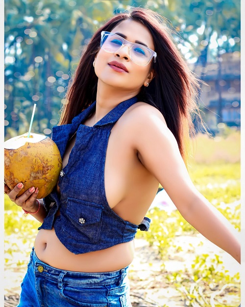 Muskaan a.k.a Khushbu Agarwal is gaining praises for her latest project Tauba Tauba which was released on Ullu 
