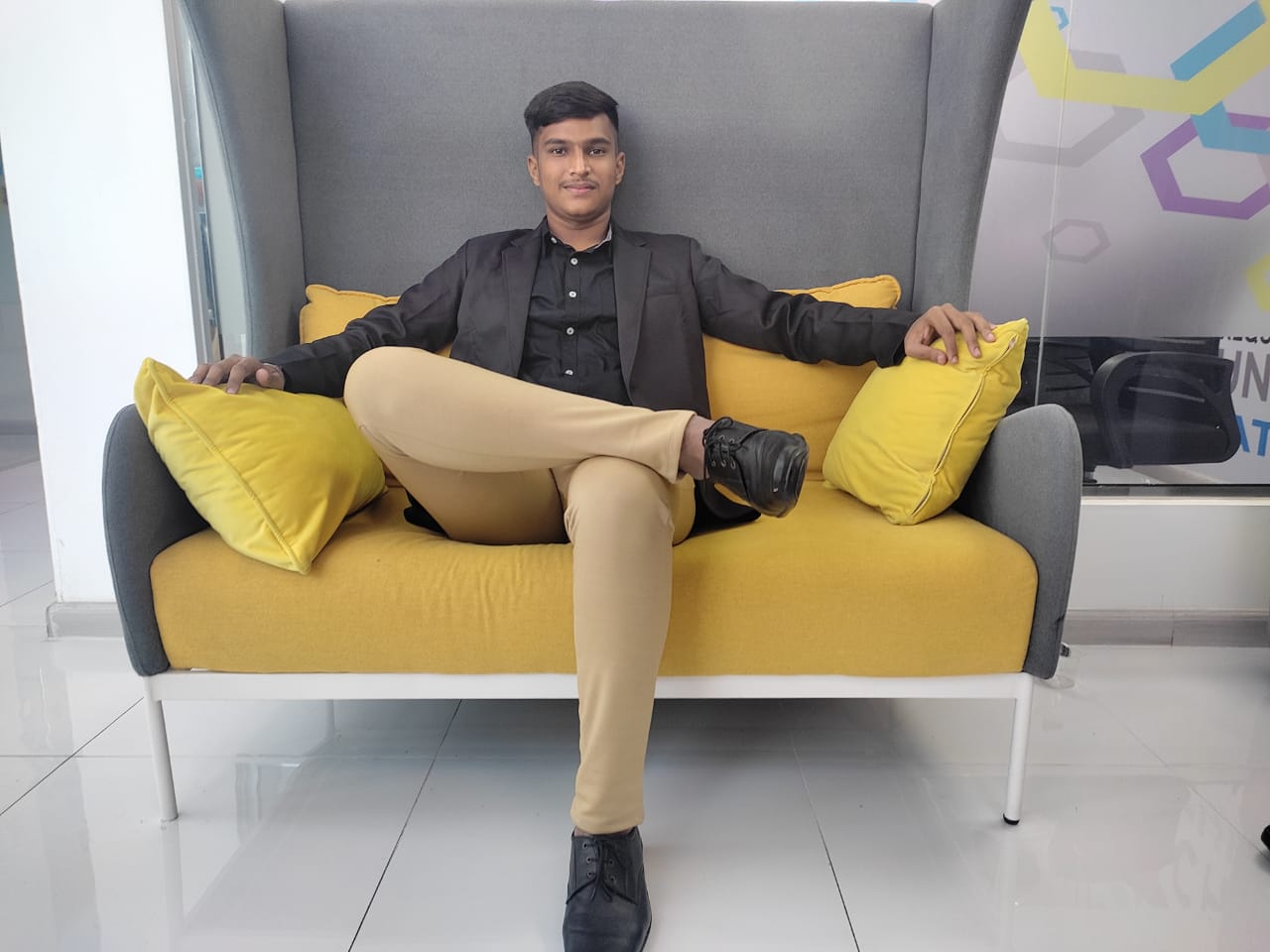 Pranav Borhade: From Humble Beginnings to Setting a Million Dollars Company, This Young Entrepreneur is an Inspiration to all
