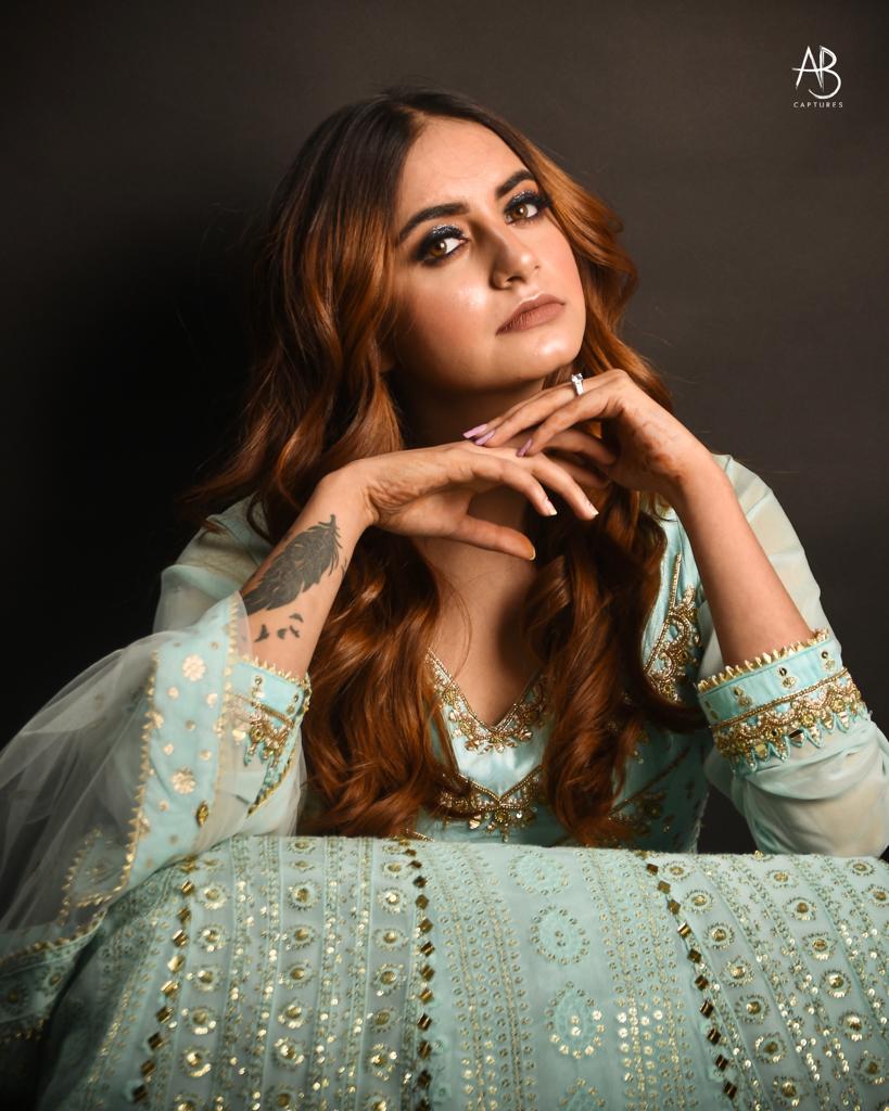 From Tollywood to Bollywood: <a>Mateena Rajput's </a>Journey in the Entertainment Industry