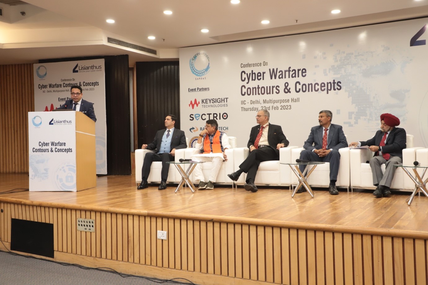 "Top 5 Cyber Security Experts in India: Khushhal Kaushik, Saket Modi, Vivek Ramachandran, Trishneet Arora, and Ankit Fadia"