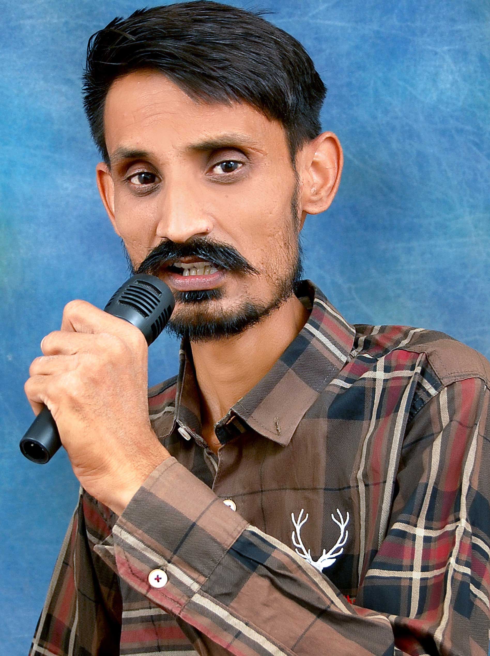 Iqbal Sandhu is one of the popular Singer music artists of Rajasthan