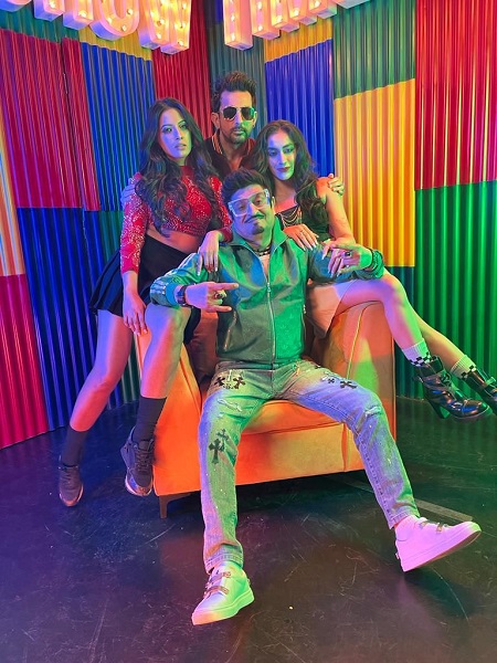 Music Video King Aslam Khan gets back to acting with his next directorial