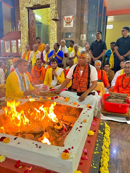 Shree Karauli Shankar Mahadev’s grand arrival in Bengaluru and his miraculous healings