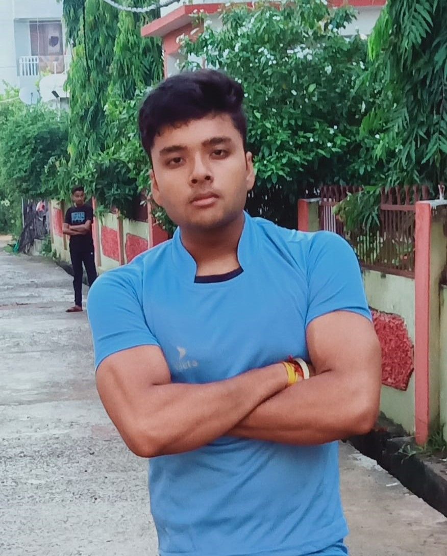 "Meet Jatin Shukla: The 11th Grader St Michael's Student Redefining Entrepreneurship with 'Smart Garage' – Bike Service Starting at Rs 99"