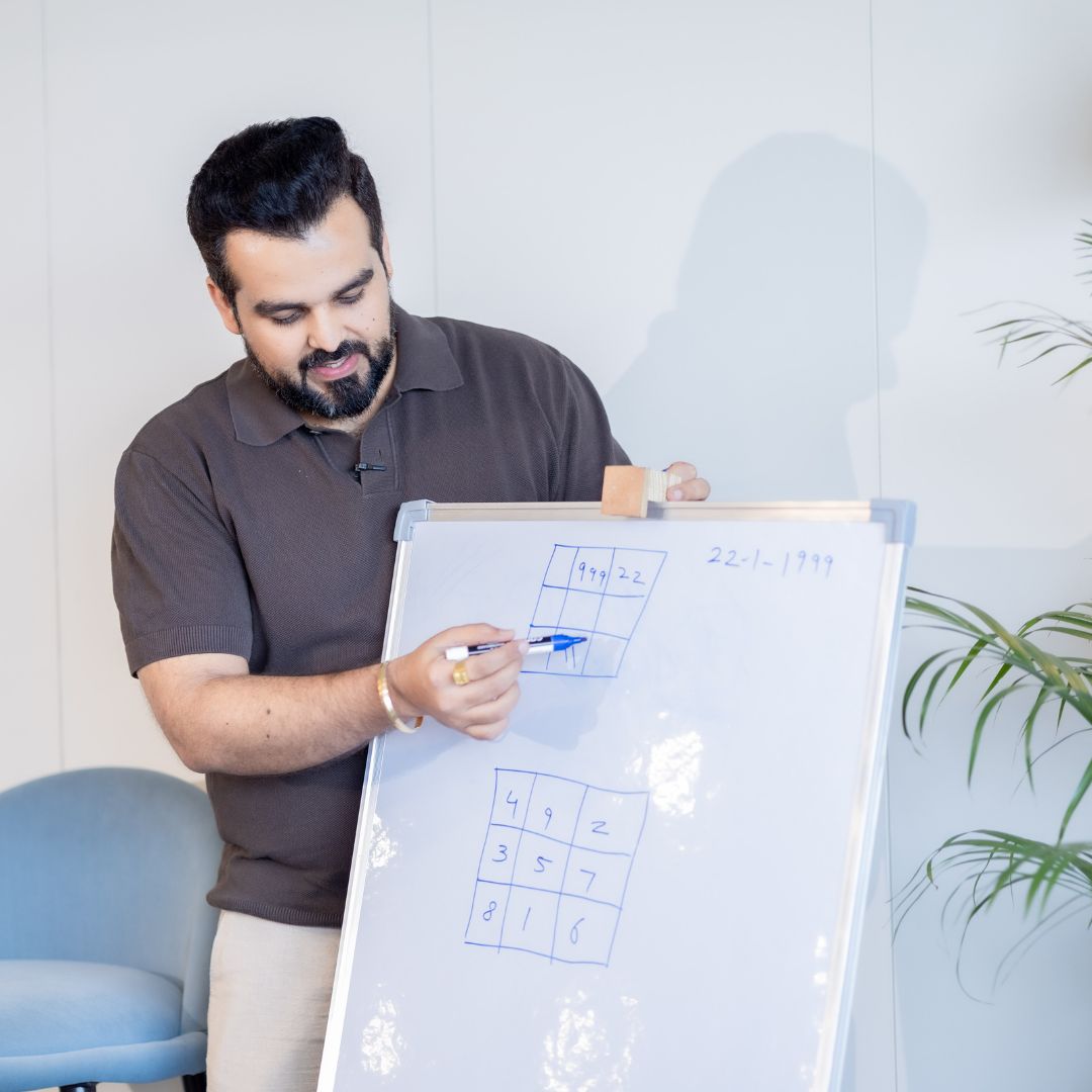 Young Numerologist Empowers Delhi Students Through Free Numerology Workshop