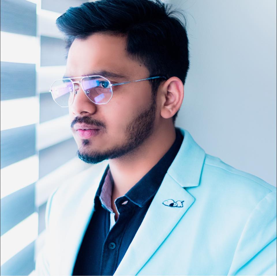 Logographi's Founder Suresh Goyal Revolutionizes Design and Printing Industry