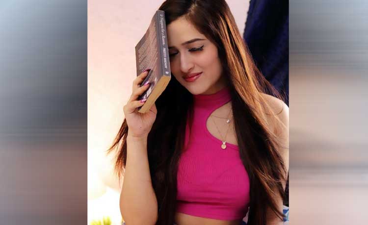 Pragati Tomar Shines Bright: From Telugu Cinema to Bollywood’s Next Big Thing