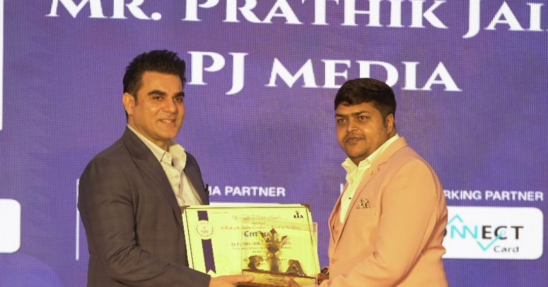 Prathik Jain from Tumkur Honored with PR &amp; Marketing Excellence Award by Bollywood Actor Arbaaz Khan