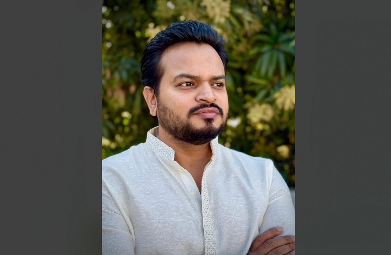 Rishikesh Pandey Officially Adopts the Name Devrishi for His Spiritual Journey