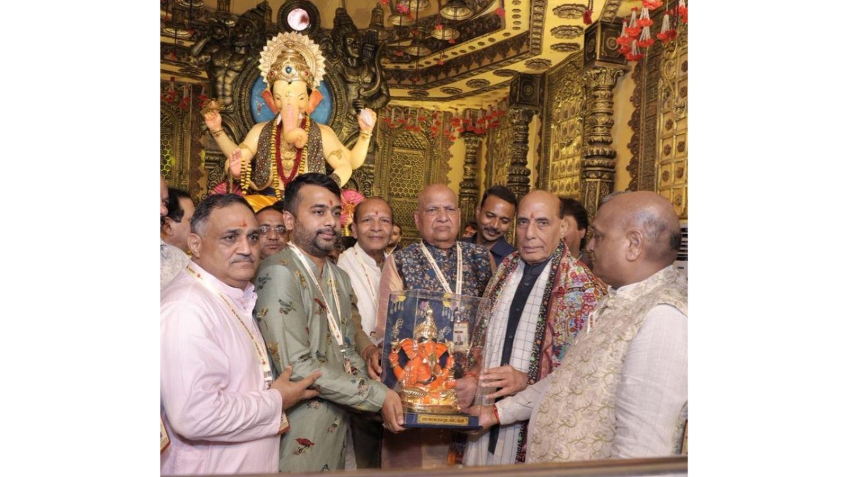 “Bappa Fulfills Everyone’s Wishes” – Rajnath Singh