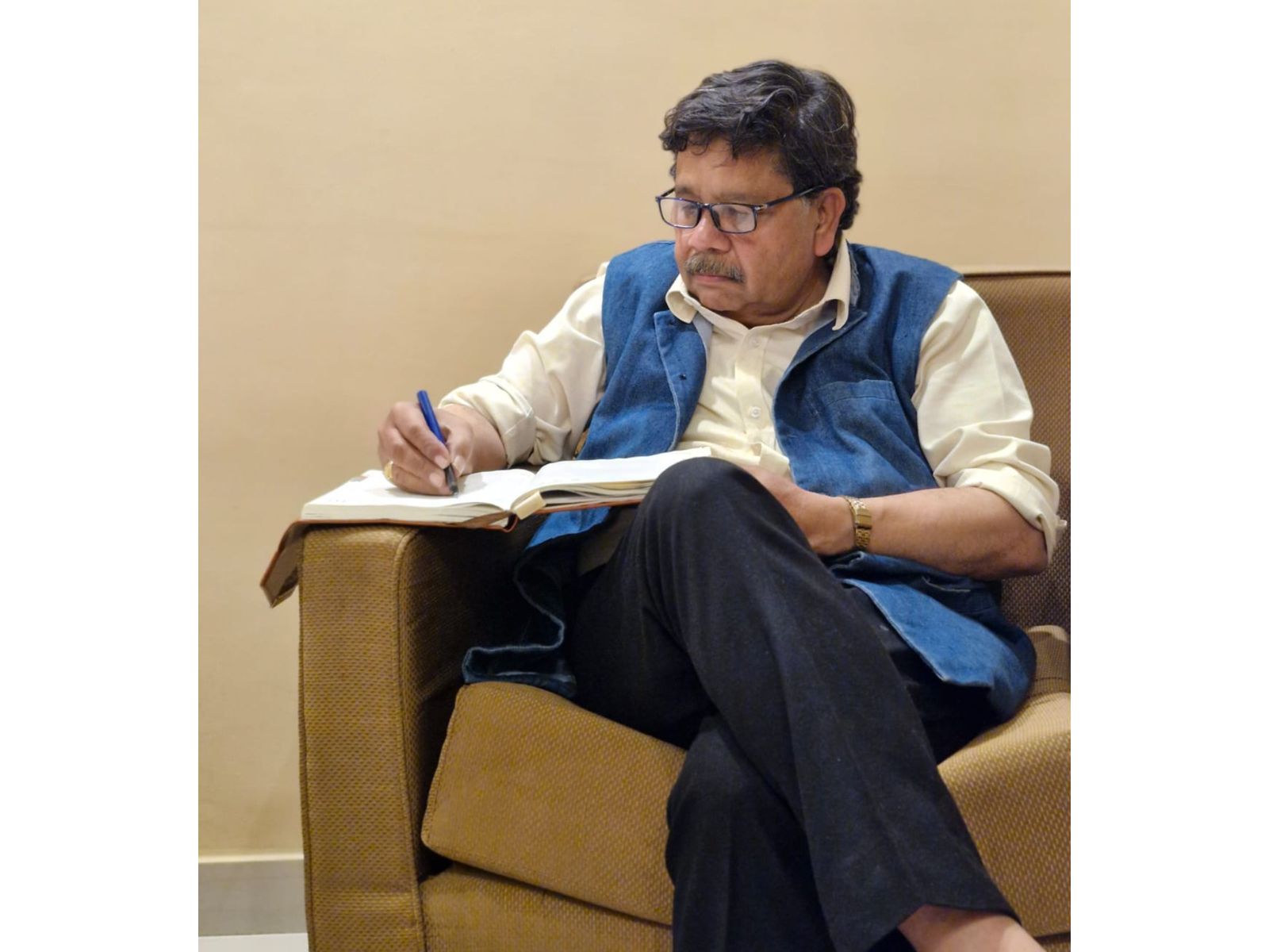 Deeppak Jain, Founder of AaryaAstroScience, Pioneers India’s Transformation in Business and Personal Success Through Numerology, Vastu, and Palmistry