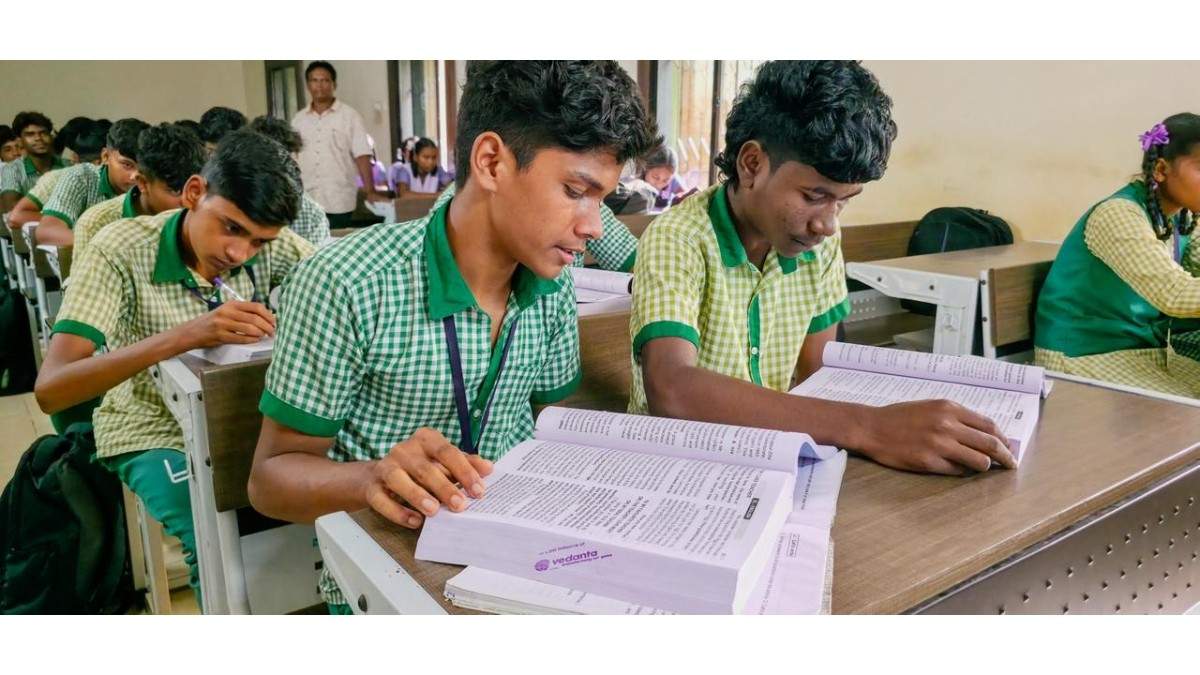 Vedanta Aluminium Empowers 600 Students with Academic Resources through Project Vidya