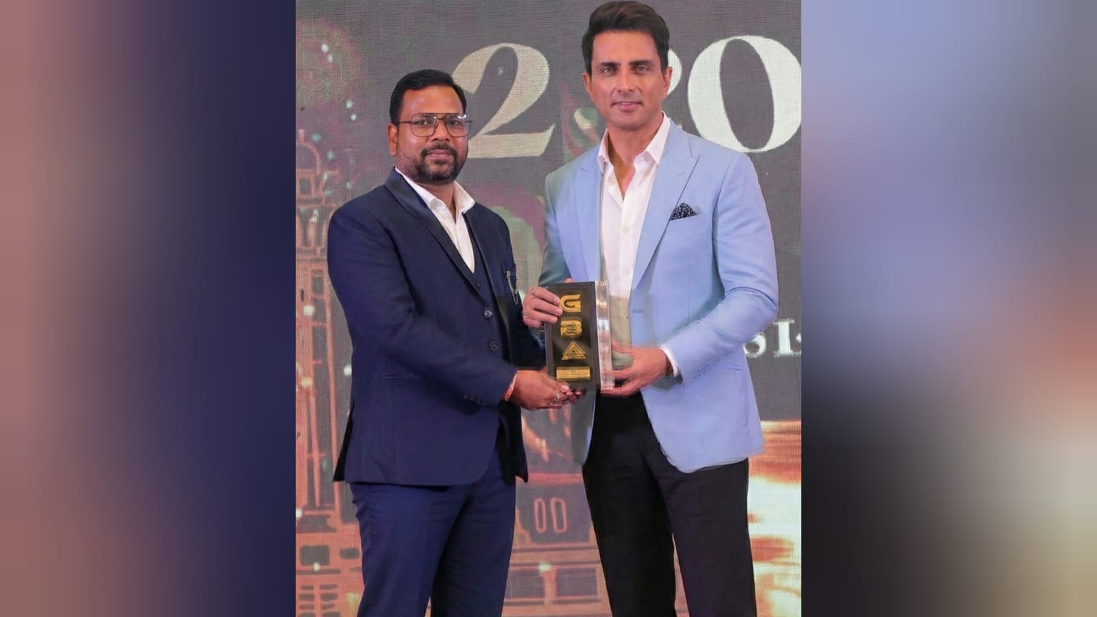 Certified Astrologer &amp; Dhirendr Shastri Founder of Maa Meldi Jyotish Honoured at National Business Awards 2025