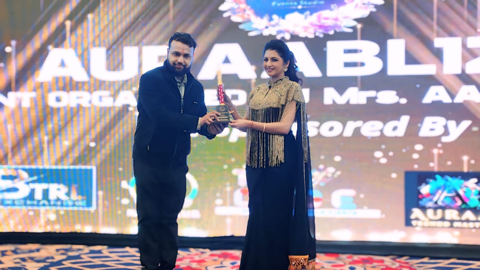 Shubhendra Singh Rajawat’s Rajawat Entertainment Wins "Best Digital Marketing Company" Award from Actress Bhagyashree