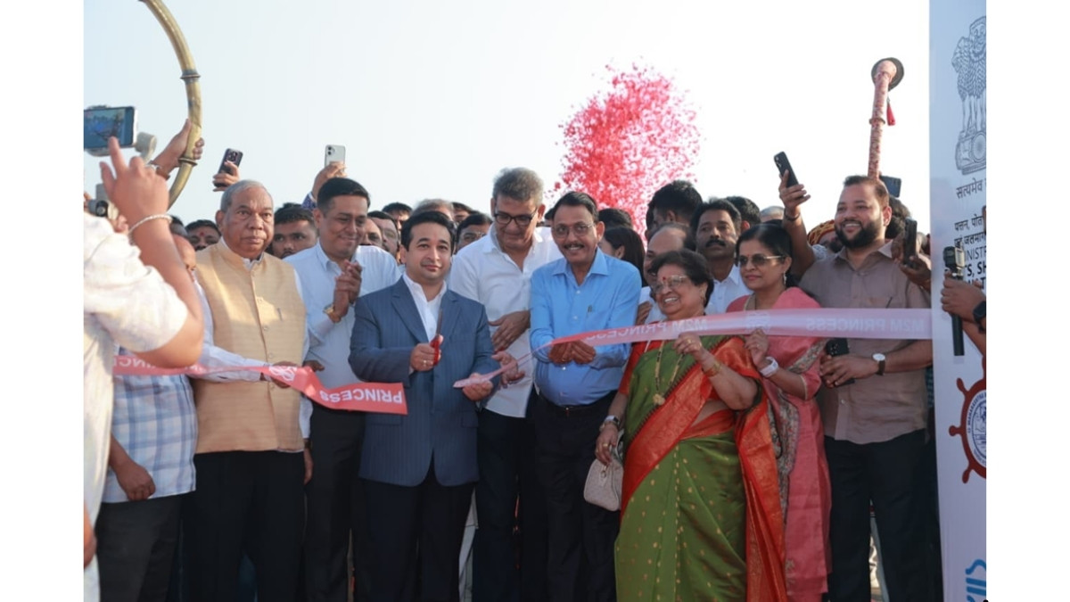 Grand Success! Maharashtra Witnesses aWater Transport Revolution underCM Devendra Fadnavis and Minister Nitesh Rane