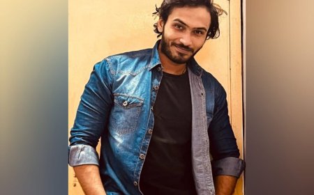 After all the struggles Vinod Jain makes his way to B-Town!