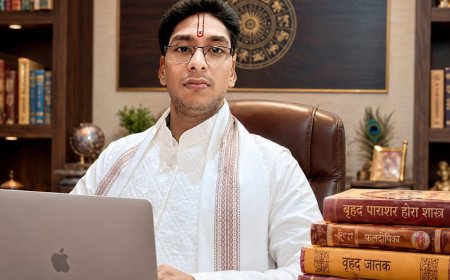 Acharya Pandit Shubh Darshan Recognized as a Leading Vedic Astrologer and Tantrik Expert in India