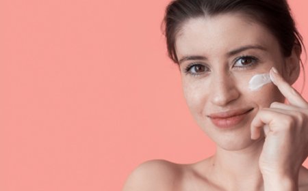 Uneven Skin Tone? Here’s How Vitamin C Capsule Cream Can Transform Your Glow