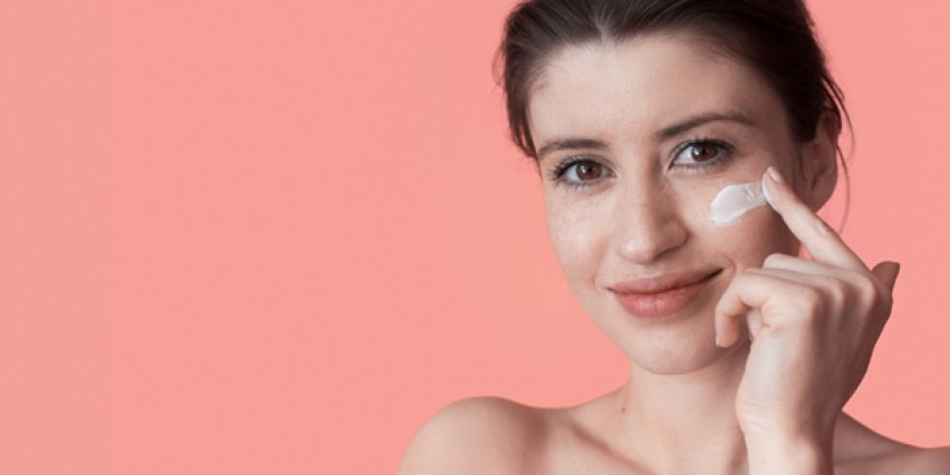 Uneven Skin Tone? Here’s How Vitamin C Capsule Cream Can Transform Your Glow