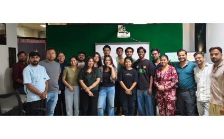 Breaking the Isolation: How This Premium Trading Café in Lucknow is Rewiring Retail Trading
