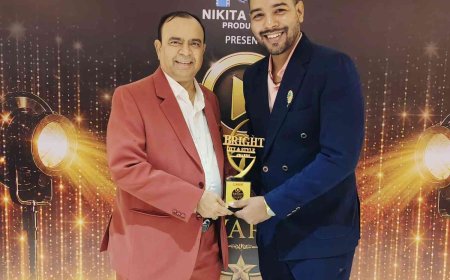 Harshit Dhingaun Goes Viral & Wins “Best Emerging Bollywood Host” During Bright OTT & Style Awards in Mumbai
