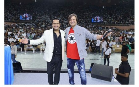 A Special Birthday for Vivek Oberoi, Celebrated with Dr Vivek Bindra
