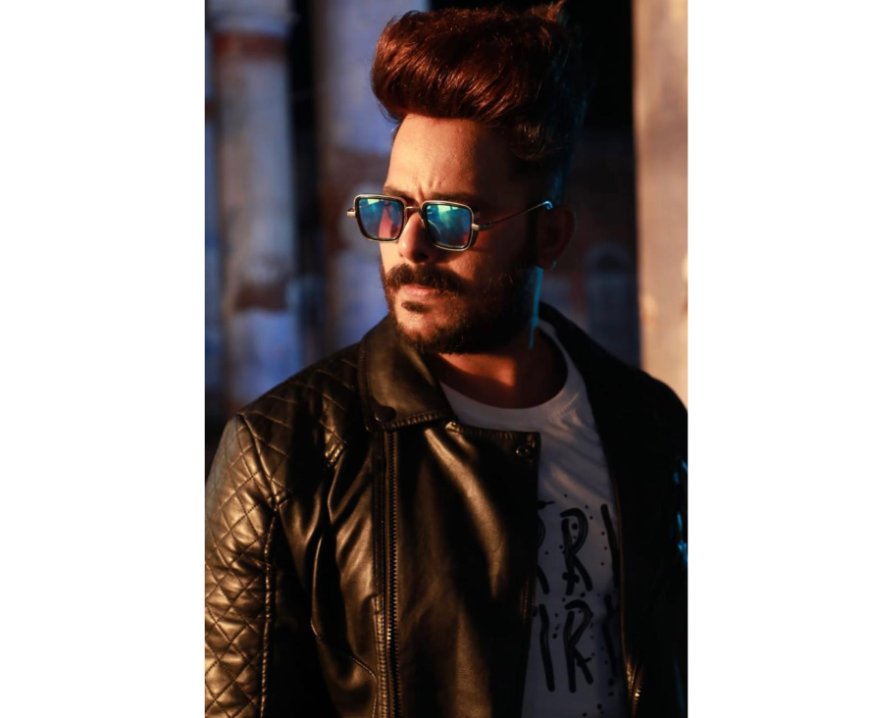 Veeir Chaudary’s ‘Hotel Hooneymoon Deluxe’ Creates Buzz, Web Series Gets Millions of Views on YouTube