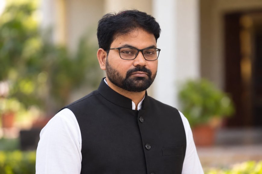 Acharya Aniruddh Chaturvedi on Why More Lucknow Families Are Turning to Vedic Rituals